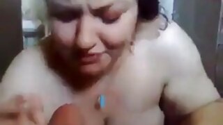 Jedan tip pojeba sex uradci svoju djevojku Indijanku u misionarskom stilu
