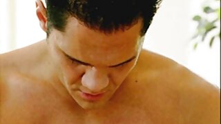 Duga kosa tinejdžerska besplatni seksi filmovi drolja Ria Sakurai nemilosrdno je nabijena debelim japanskim kurac